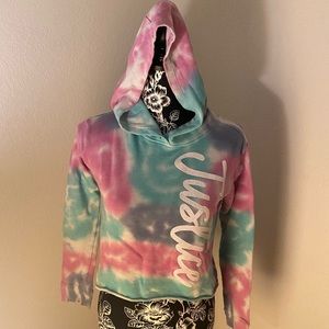 Crop top style hoodie